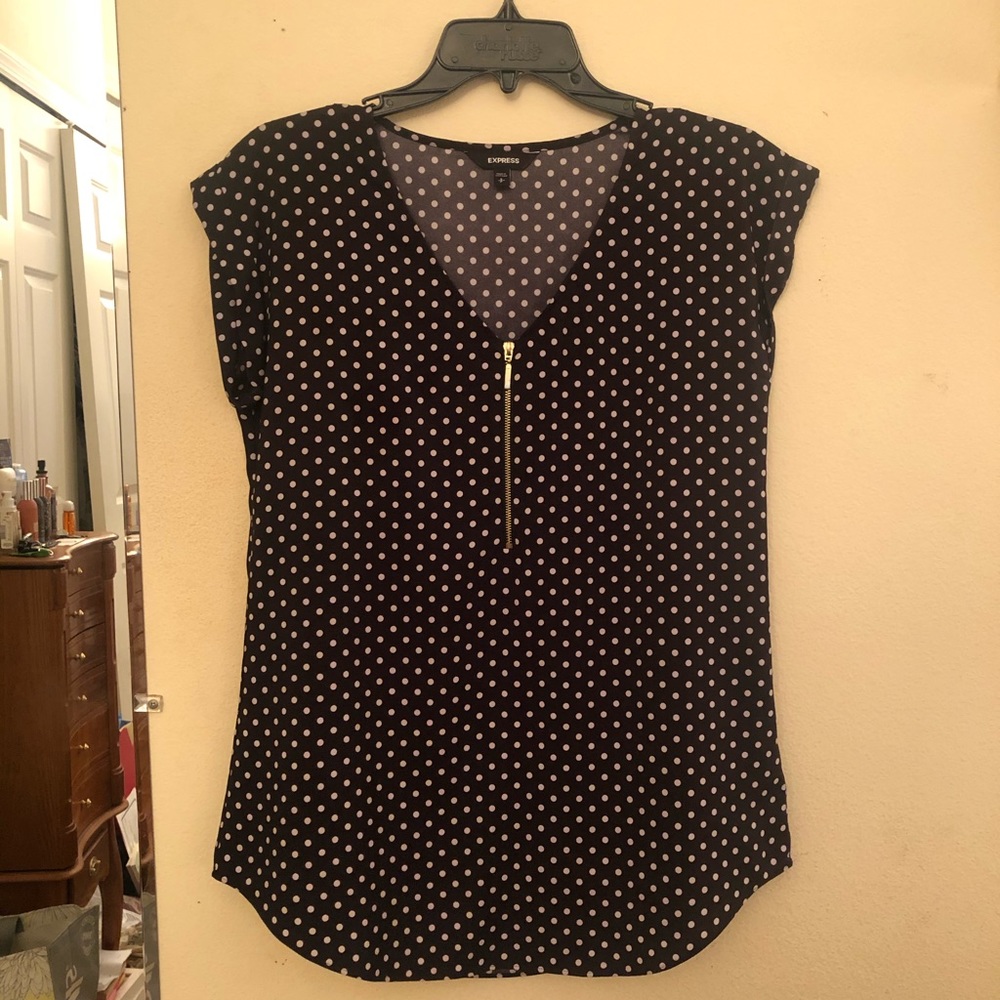 Express Top - Picture 1 of 5